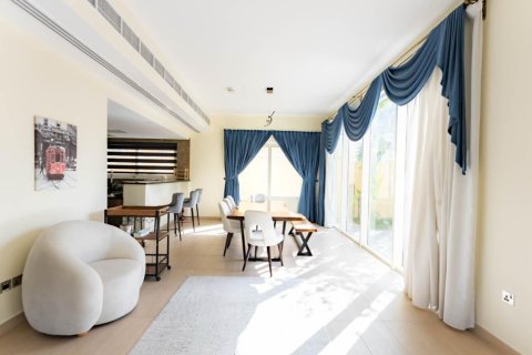 4 bedrooms Villa in Jumeirah Islands, UAE No. 217196 4