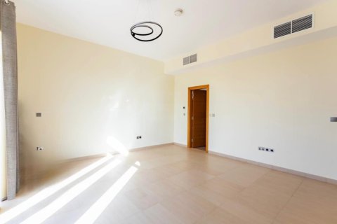 4 bedrooms Villa in Jumeirah Islands, UAE No. 217196 10