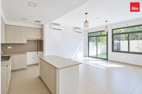Townhouse de 4 dormitorios en Town Square, UAE No. 226818