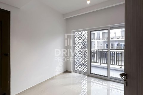 3 bedrooms Townhouse in Dubai, UAE No. 211219 3