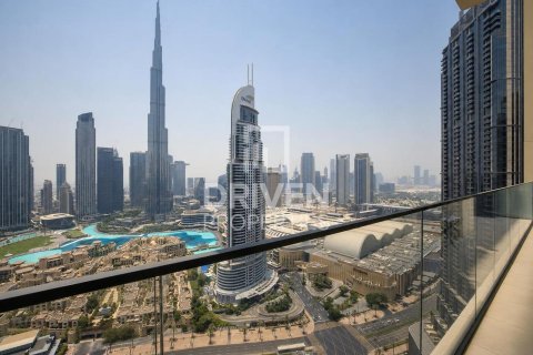 2 bedrooms Apartment in Burj Royale, UAE No. 211256 2