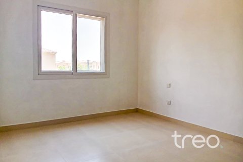 3 bedrooms Townhouse in Bella Casa, UAE No. 220895 8
