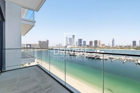 Квартира с 3 спальнями в EMAAR Beachfront, ОАЭ №211333 22