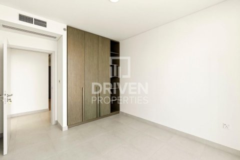 Квартира с 3 спальнями в EMAAR Beachfront, ОАЭ №211333 8