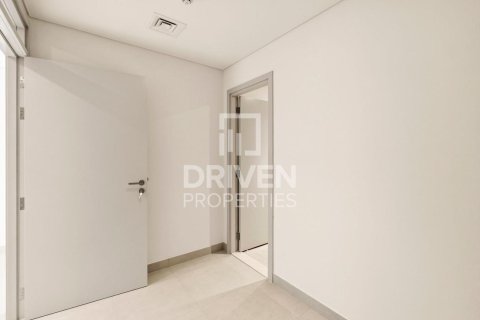 Квартира с 3 спальнями в EMAAR Beachfront, ОАЭ №211333 15