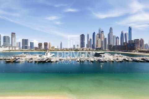 Квартира с 3 спальнями в EMAAR Beachfront, ОАЭ №211333 20