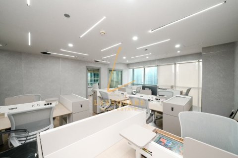 252m² Office in Jumeirah Lake Towers, UAE No. 211170 9