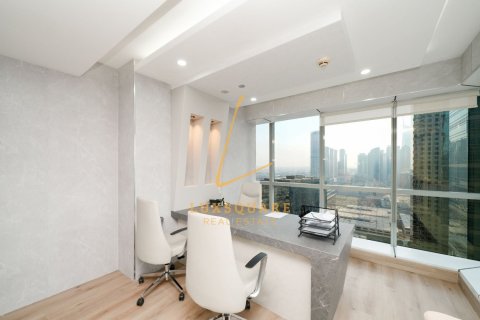 252m² Office in Jumeirah Lake Towers, UAE No. 211170 11