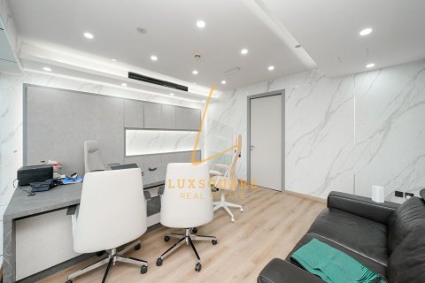 252m² Office in Jumeirah Lake Towers, UAE No. 211170 18