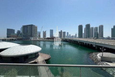 4 bedrooms Townhouse in Tourist Club Area, UAE No. 22402