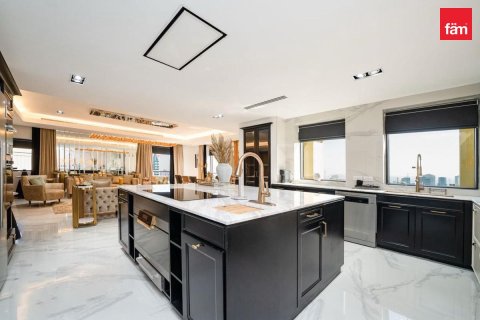 2 bedrooms Penthouse in Dubai, UAE No. 170079 9
