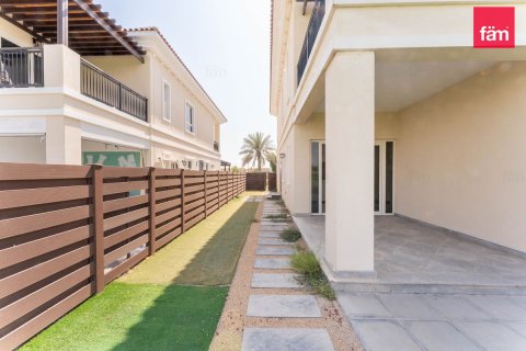 4 bedrooms Villa in Dubai, UAE No. 167144 7