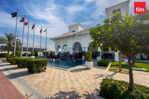 4 bedrooms Villa in Dubai, UAE No. 167144 6