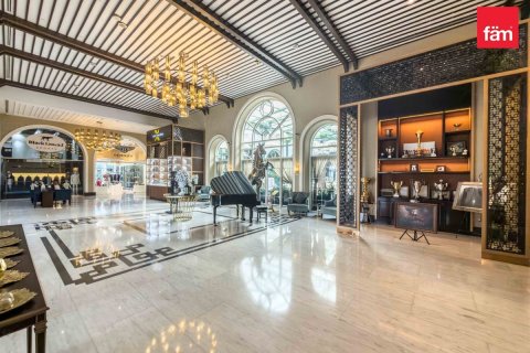 4 bedrooms Villa in Dubai, UAE No. 167144 5