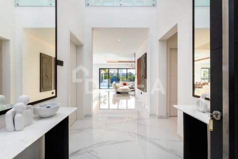 5 bedrooms Villa in Jumeirah Islands, UAE No. 207789 4
