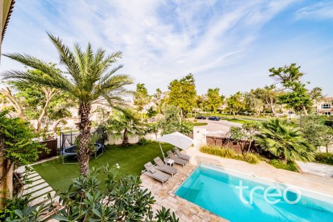 6 bedrooms Villa in Victory Heights, UAE No. 224969 14