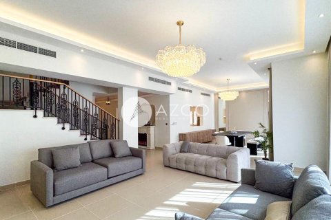 4 bedrooms Villa in Dubai, UAE No. 73698