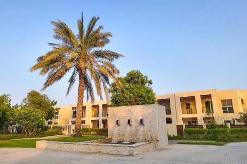 3 bedrooms Townhouse in Ras Al Khaimah, UAE No. 184191 20