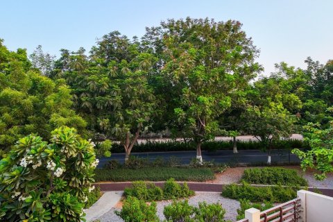 3 bedrooms Townhouse in Ras Al Khaimah, UAE No. 184191 5