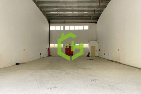241.5m² Warehouse in Al Khawaneej, UAE No. 23037