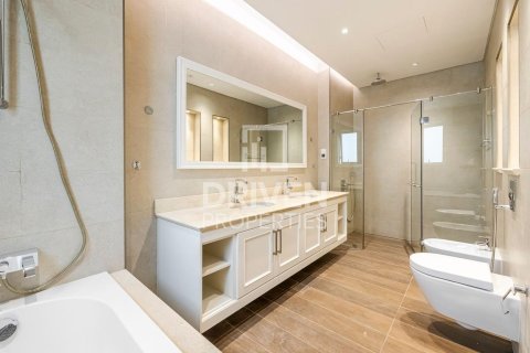 Villa de 4 dormitorios en District One, UAE No. 201329 22