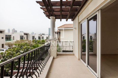 Villa de 4 dormitorios en District One, UAE No. 201329 25
