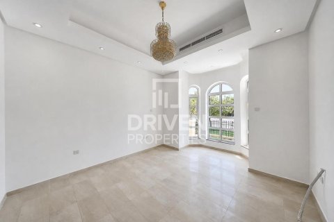 Вилла с 5 спальнями в The Villa, ОАЭ №204637 15