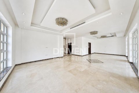 Вилла с 5 спальнями в The Villa, ОАЭ №204637 3