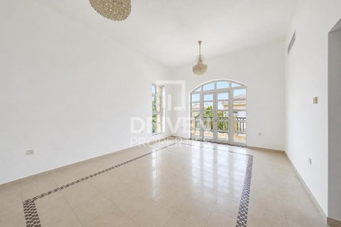 Вилла с 5 спальнями в The Villa, ОАЭ №204637 16