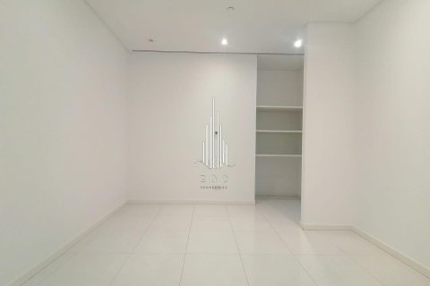 Apartment de 3 dormitorios en Corniche Road, UAE No. 50975 30