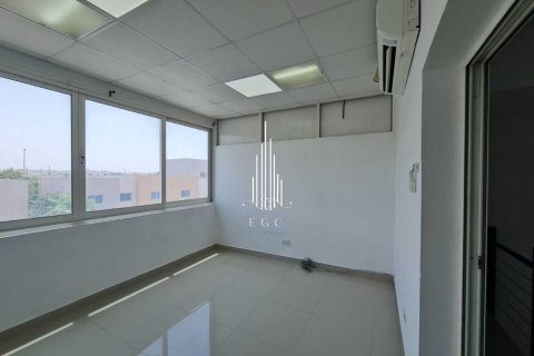 Вилла с 4 спальнями в Al Reef, ОАЭ №36698 7