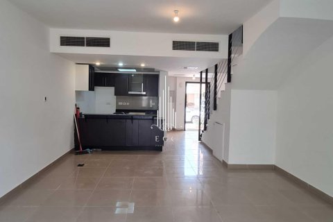 Вилла с 4 спальнями в Al Reef, ОАЭ №36698 8