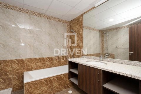 Apartment de 2 dormitorios en City of Arabia, UAE No. 212237 12