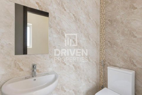 Apartment de 2 dormitorios en City of Arabia, UAE No. 212237 14
