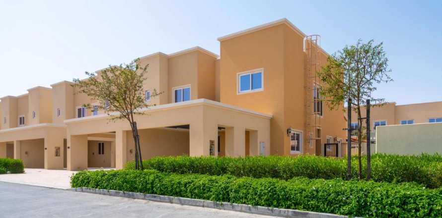 2 غرف نوم تاون هاوس في Villanova, الإمارات العربية المتحدة رقم 1074