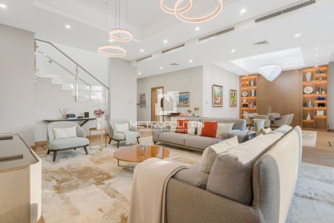 Вилла с 5 спальнями в DAMAC Hills (Akoya by DAMAC), ОАЭ №77541 3