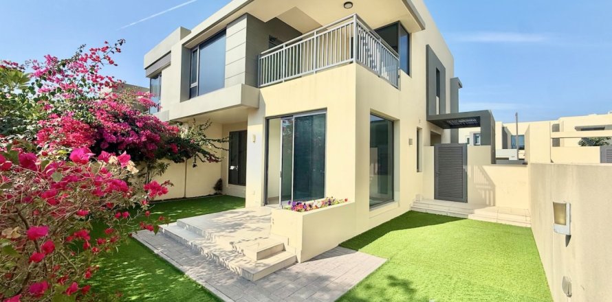 5 bedrooms Townhouse in Dubai Hills Estate, UAE No. 220799