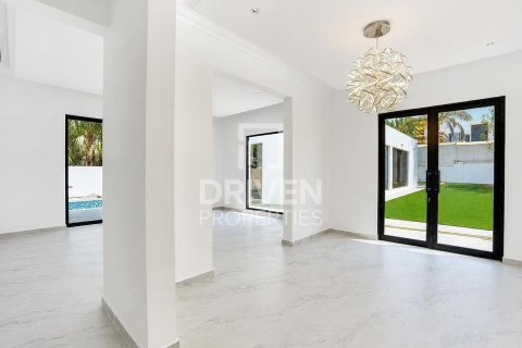 Villa de 6 dormitorios en Jasmine Leaf, UAE No. 223132 3