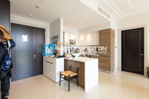 2 bedrooms Apartment on the Al Maryah Island, UAE No. 126476 13