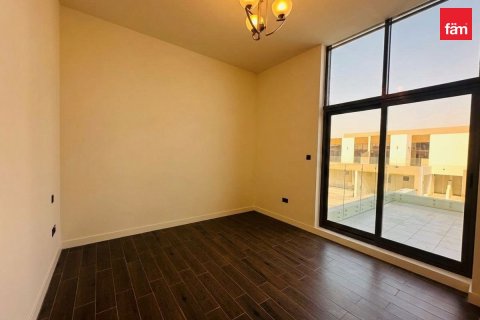 4 bedrooms Townhouse in Dubai, UAE No. 200147 8