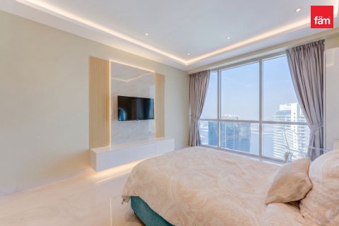 Apartment de 3 dormitorios en Dubai, UAE No. 203325 12