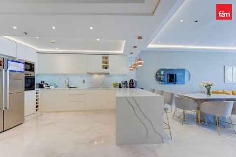 Apartment de 3 dormitorios en Dubai, UAE No. 203325 6