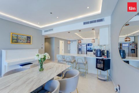 Apartment de 3 dormitorios en Dubai, UAE No. 203325 8
