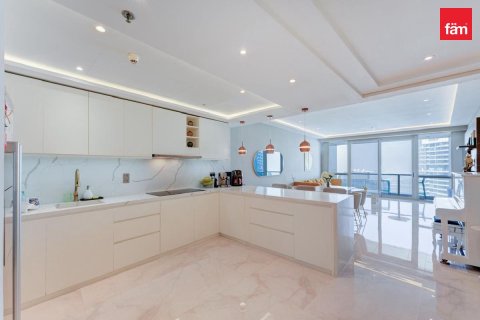 Apartment de 3 dormitorios en Dubai, UAE No. 203325 10