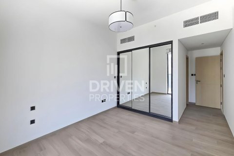 Apartment de 2 dormitorios en District 11, UAE No. 202816 5
