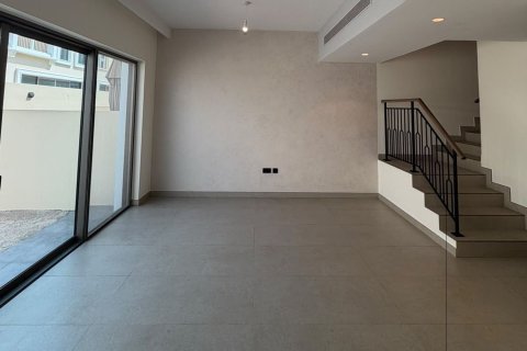 Townhouse de 4 dormitorios en Damac Lagoons, UAE No. 223482 7