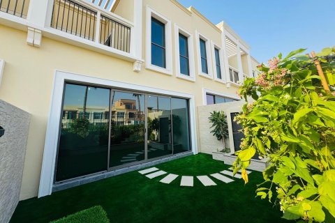 Townhouse de 4 dormitorios en Damac Lagoons, UAE No. 223482 3