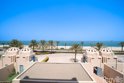 2 bedrooms Apartment in The Crescent, UAE No. 211120 11