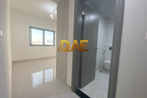 3716.1m² Building in Dubai, UAE No. 4694 23
