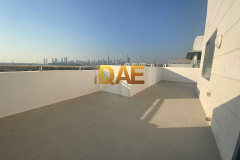 3716.1m² Building in Dubai, UAE No. 4694 12